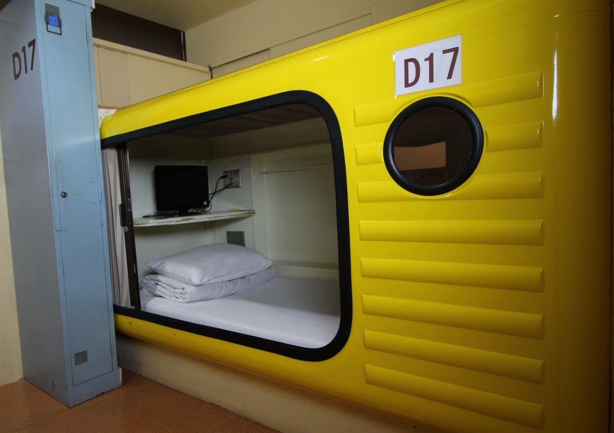 Capsule Hotel Shonan Fujisawa Bagian luar foto